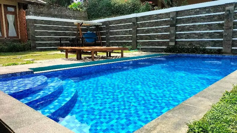 Jual VILLA KOLAM RENANG MURAH dekat Wisata Cisarua Lembang Bandung