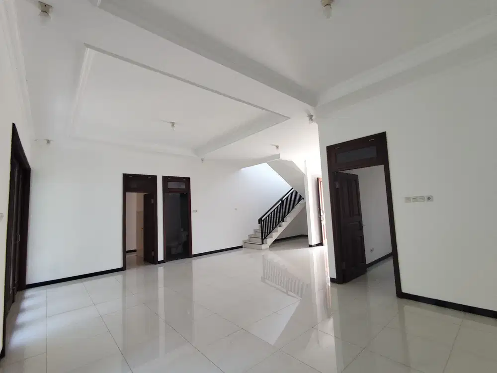 Dijual Rumah Manyar Tirtoyoso