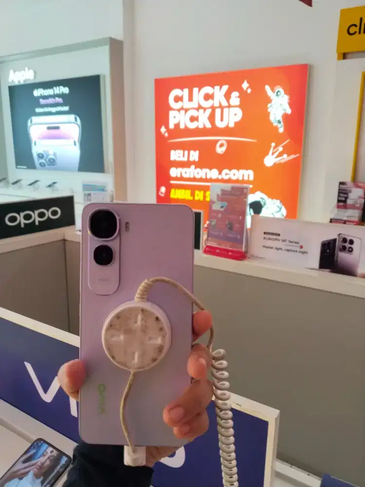 Vivo Y400 kalian mau aku spill handphone apalagi nihh?chat aku aja yaa