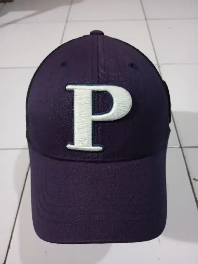 Topi jaring lengkung keren