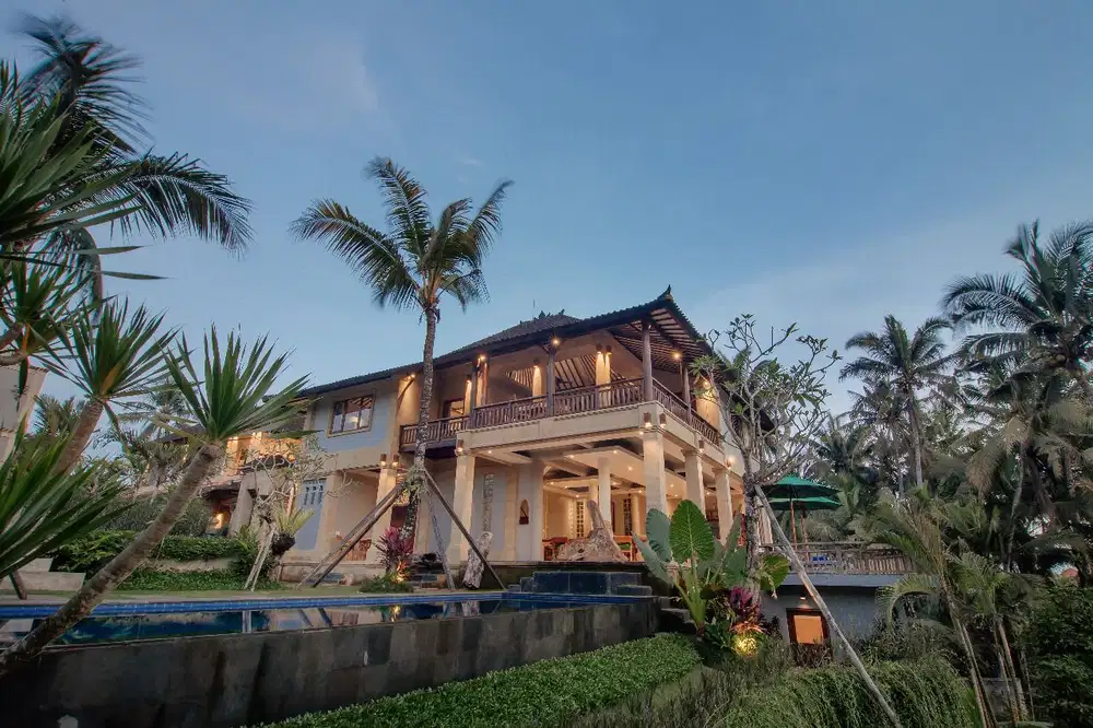 Dijual villa luxury view sawah & sungai ubud bali