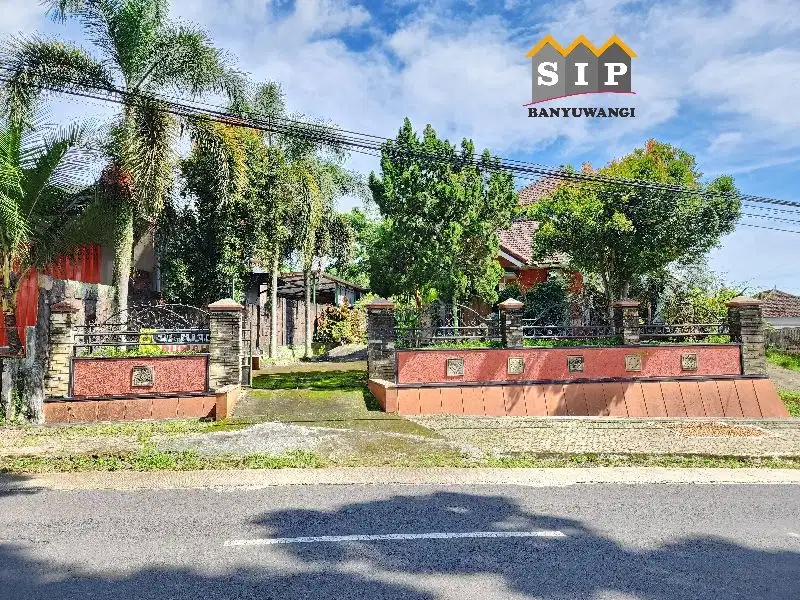 Dijual rumah hook lantai 2 view selat bali di olehsari, Glagah, bwi