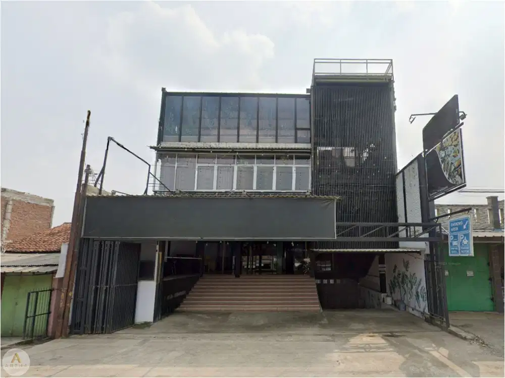 Dijual Bangunan Komesil Bekas Toko  Mainroad Banjaran