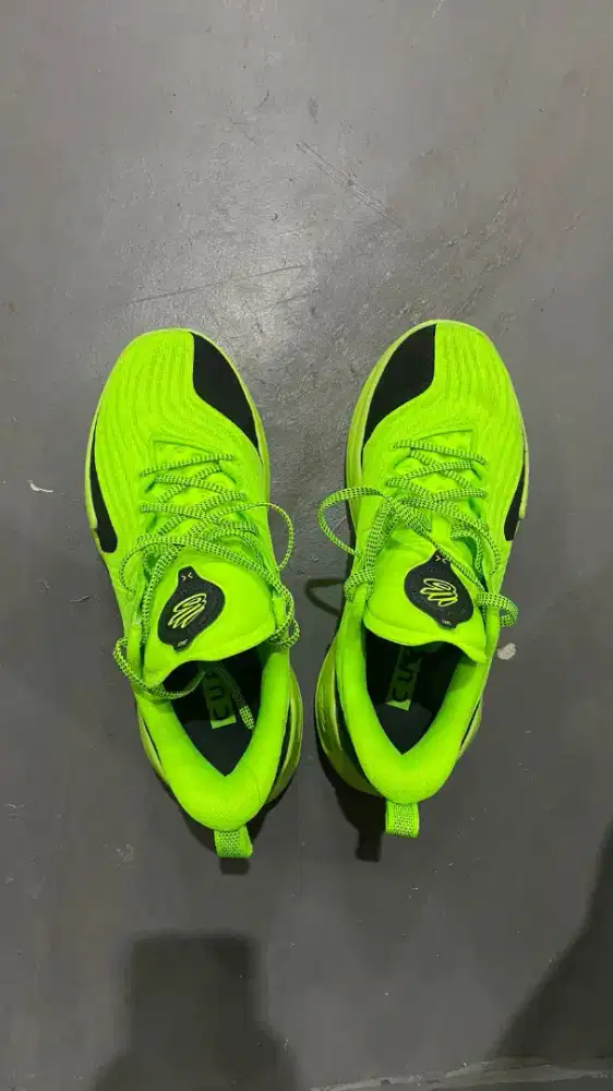 Sepatu basket Curry 12 hijau