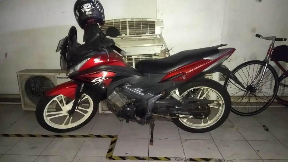 Honda CS 1 tahun 2011