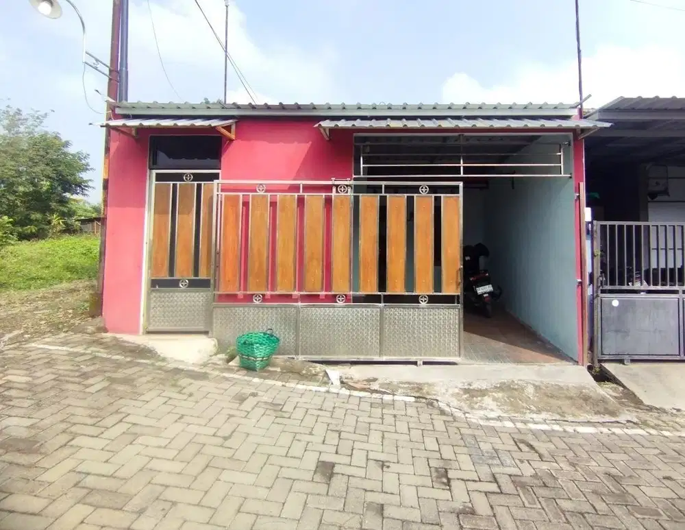 Rumah Cantik Siap Huni Sdh Pagar+Canopi di Plesungan Dekat ke Solo