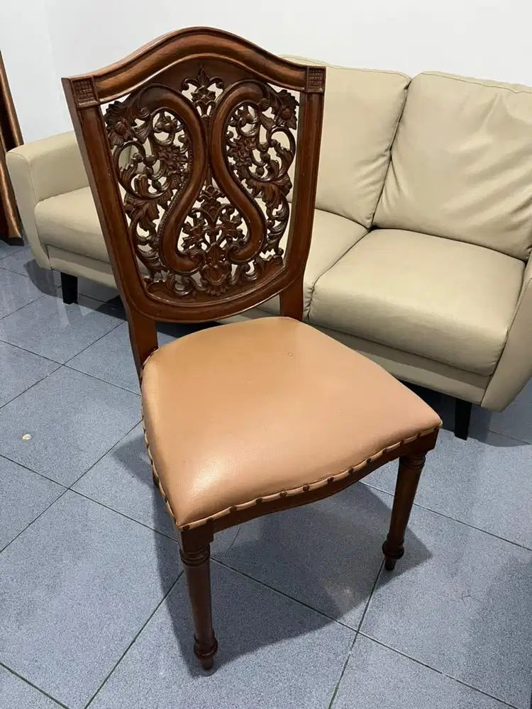 Kursi kayu/kursi makan