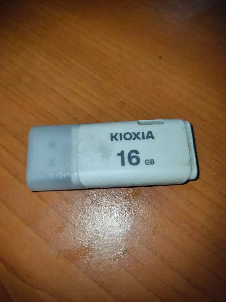 Flashdisk bootable 16gb