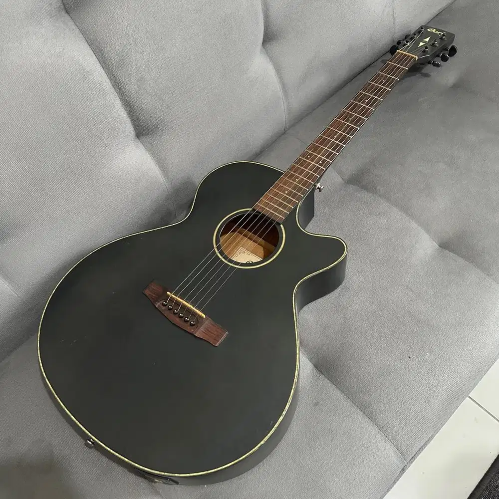 Gitar Akustik Cort SFX E BKS