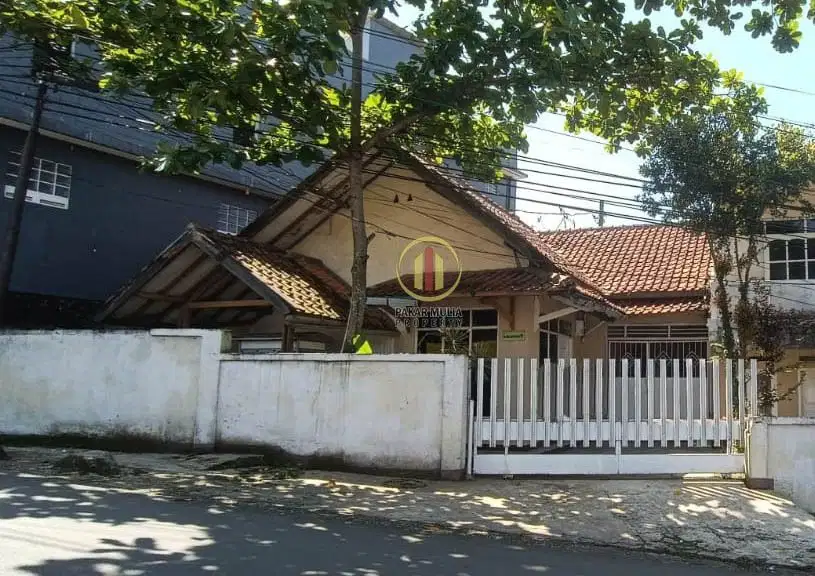 Dijual Rumah Cigadung Main Road Cocok untuk Hunian atau Usaha