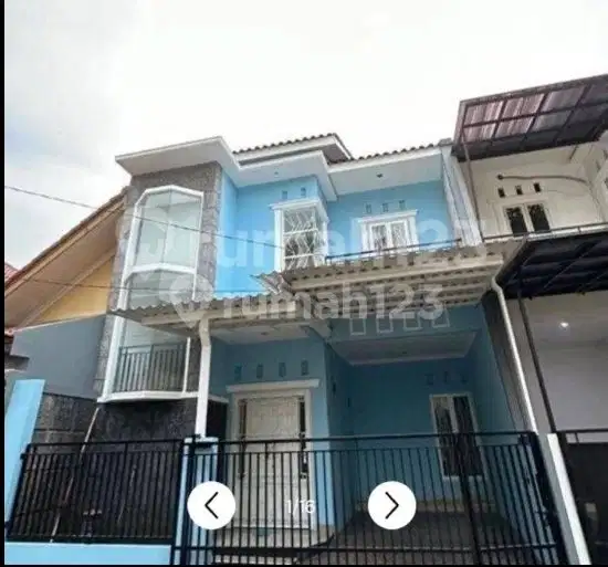 Rumah bagus kokoh siap huni 2 lt akses mobil dlm komplek di Condet