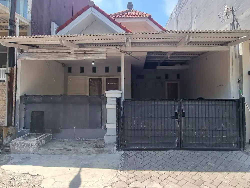 Disewakan Rumah Pantai Mentari