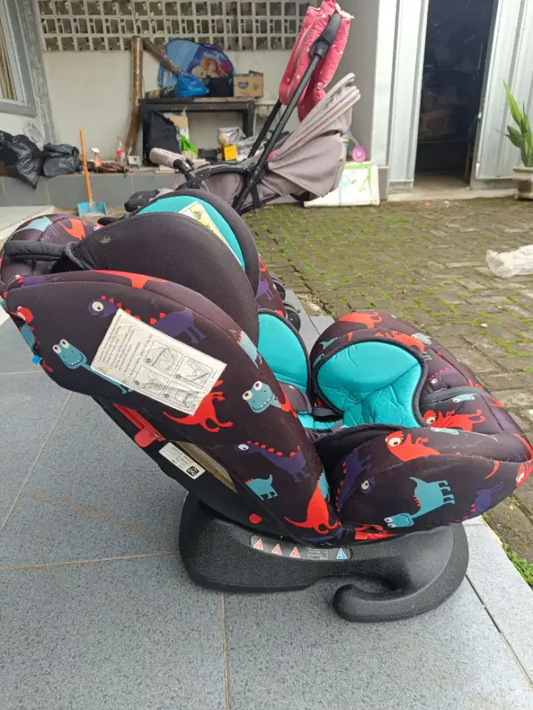 Baby Carseat merk HD dinosaurus