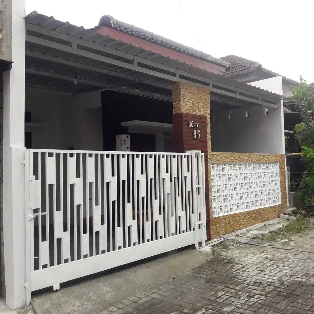 Rumah Mungil di Pusat Kampus Swasta Seturan