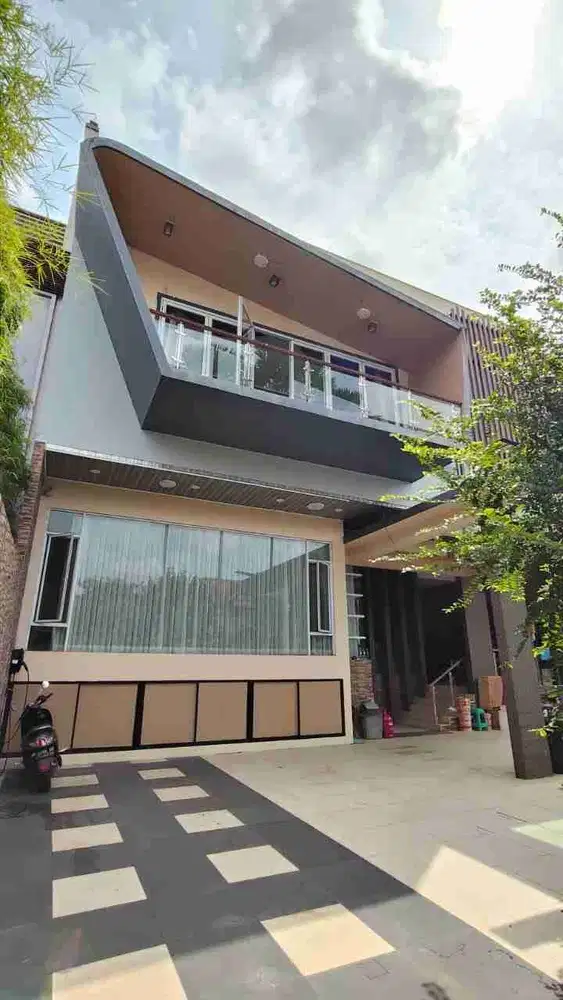 DI JUAL RUMAH MEWAH DI BUKIT INDAH  SUKAJADI BATAM