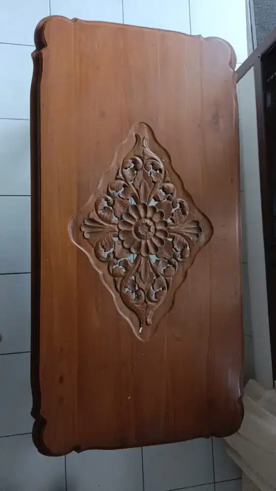 Meja tamu ukir jati