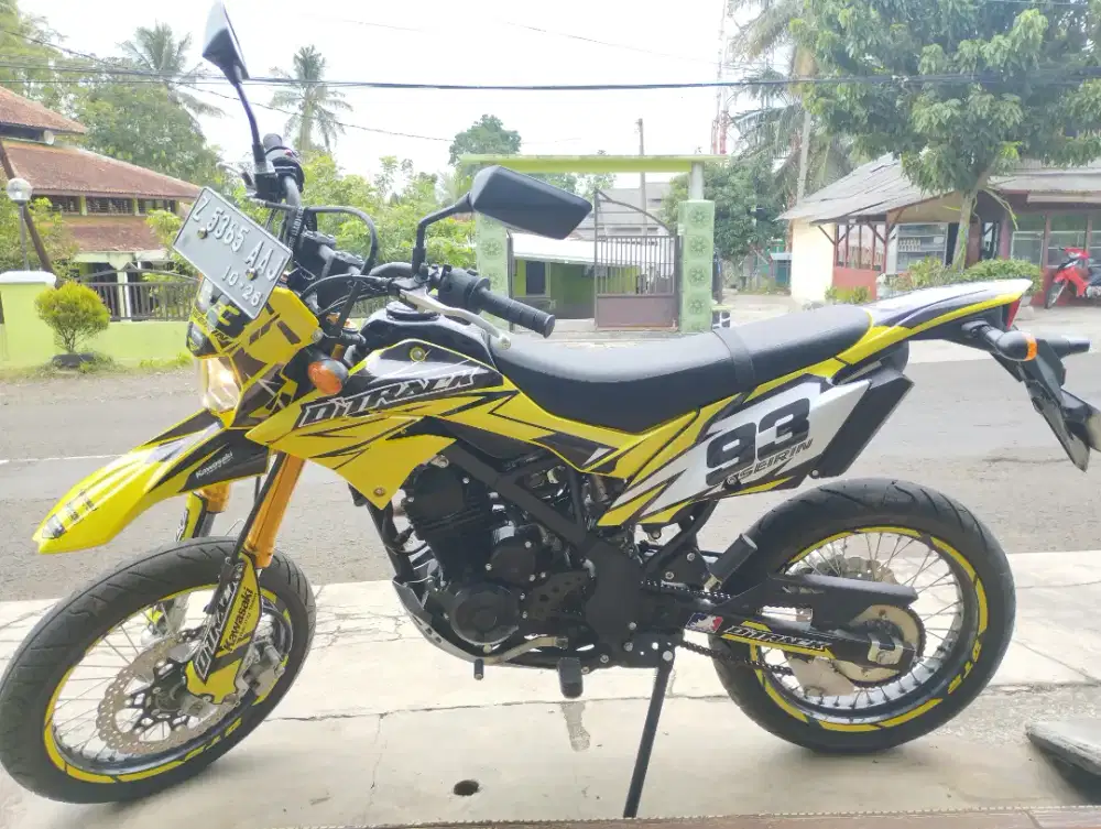 Kawasaki D-Tracker SE 150 Tahun 2021