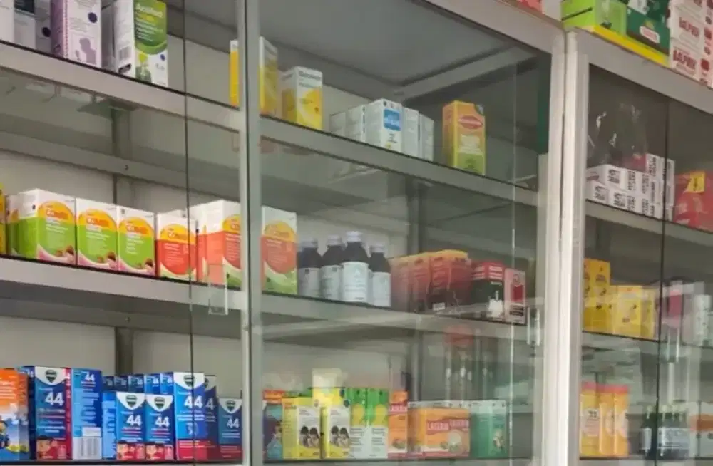 Karyawan apotek