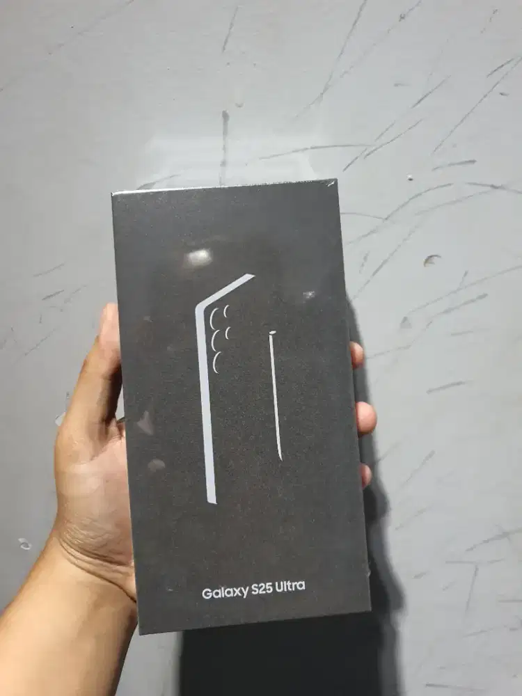 Samsung Galaxy S25 ultra 12/256gb
