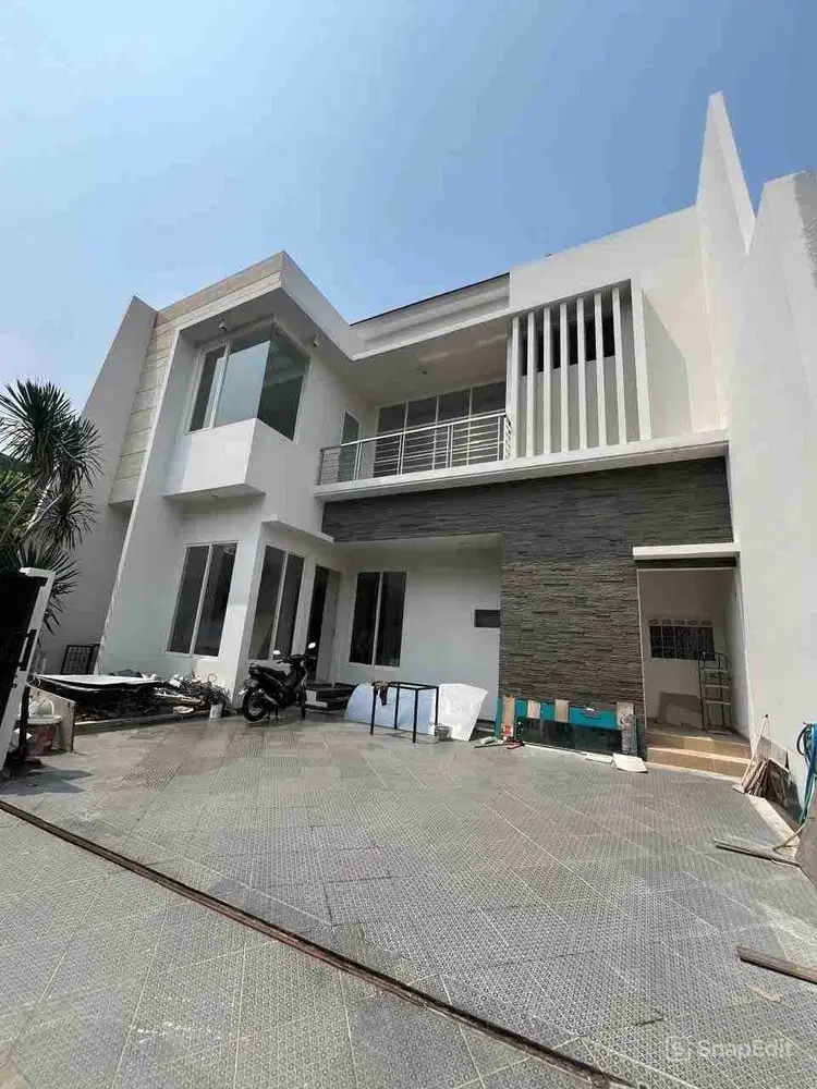 Jual Rumah DKT Araya  club House  Regency 21, Row 3 mbl dkt GM, Merr, lokasi bgs