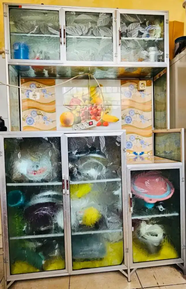 Lemari rak dapur