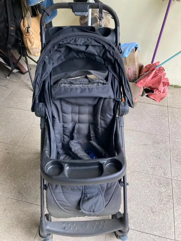 Stroller JOIE Bekas