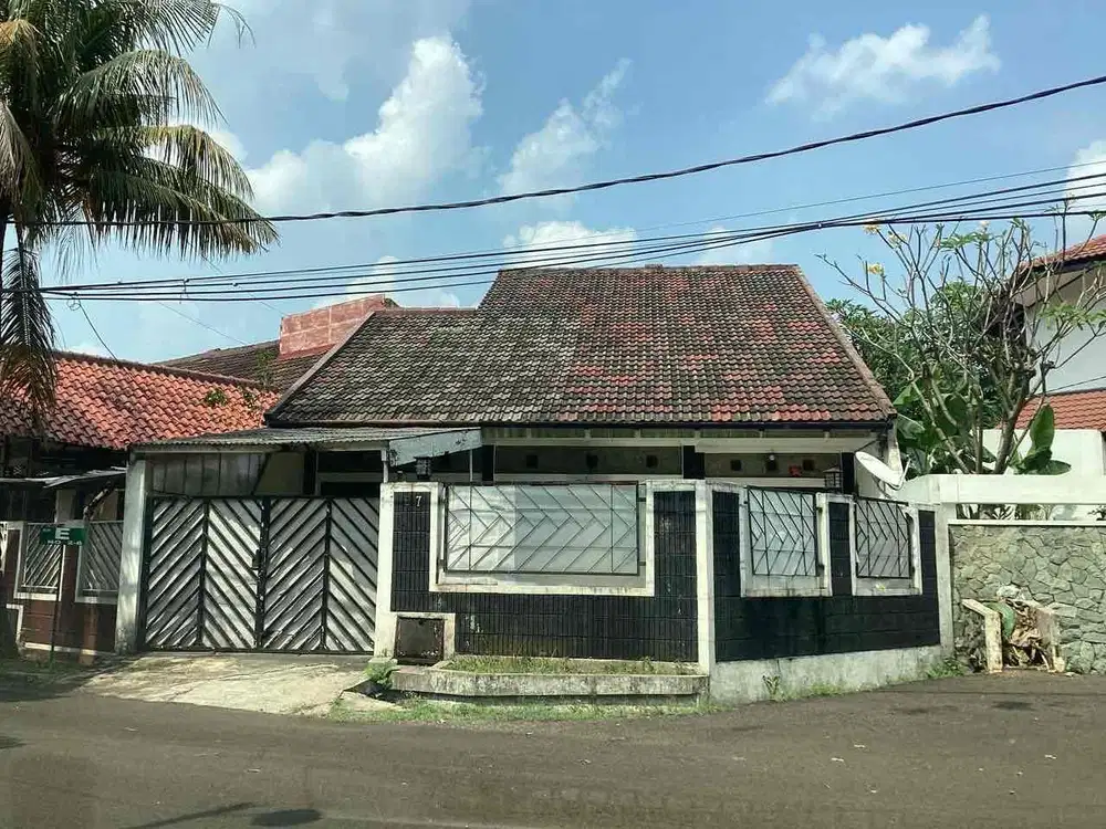 DIJUAL CEPAT !! RUMAH 2 LANTAI, SEJUK, NYAMAN, BERHALAMAN LUAS DEKAT LRT HARJAMUKTI CIBUBUR*