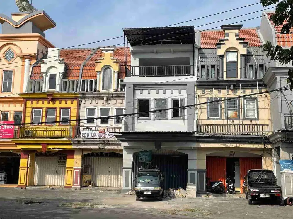 KOMPLEK Ruko panjang jiwo Permai Hdp jln ry, Cck Utk Usaha, Ktr, Cafe Dkt Ubaya