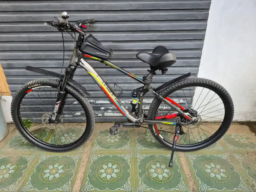 Jual Cepat Thrill Fervent 1.0 T140 (Sepeda Gunung / MTB)