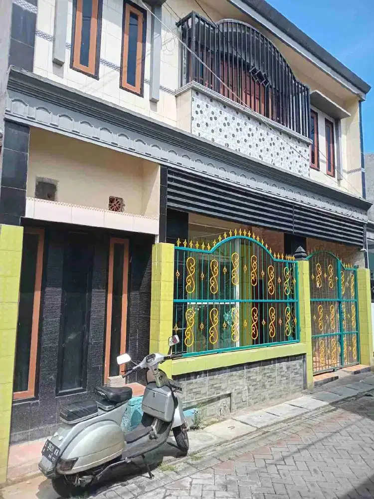 Di Jual Rumah 2 Lantai Sememi Baru Surabaya Siap Huni Full Bangunan Bebas Banjir