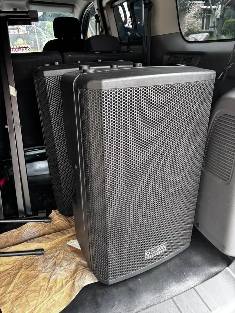 speaker  15 inch kondisi istimewa