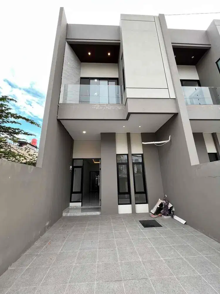 Dijual Rumah di Tenggilis Surabaya dekat dengan UBAYA Petra RS Ubaya