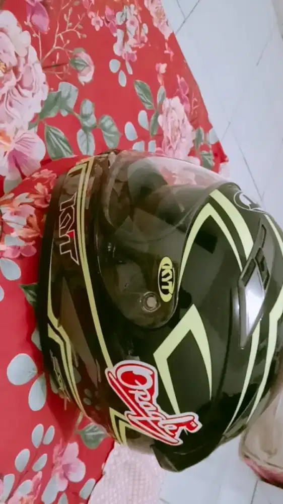 Helm kyt full face untuk cwo/cwe juga bisa