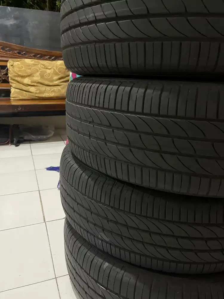 Ban mobil Innova GT Radial Champiro Luxe 250/65 R16 Tahun 2024