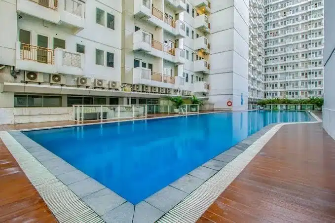 DIJUAL APARTMENT 2BR SEMIFURNIS BAGUS HARGA MURAH STA SENTUL CITY SSR876