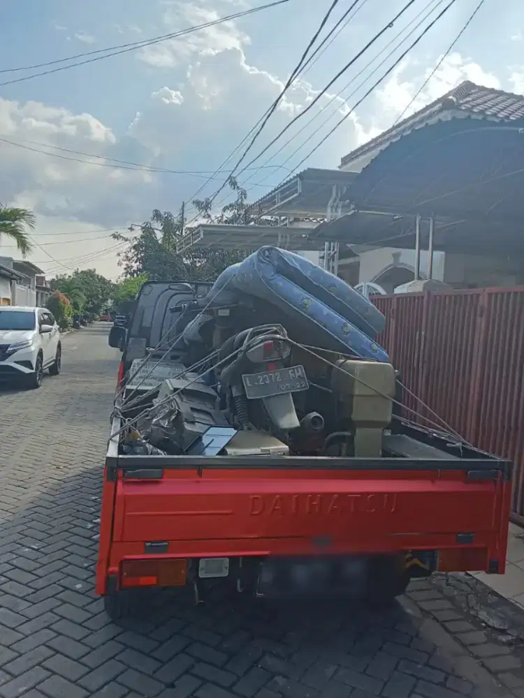 Jual beli barang bekas segala macam