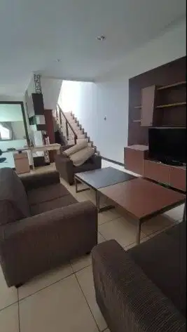 7,5 M Rumah Ratnasasih KBP depan sekolah CBS lt 420 lb 350 kolamrenang