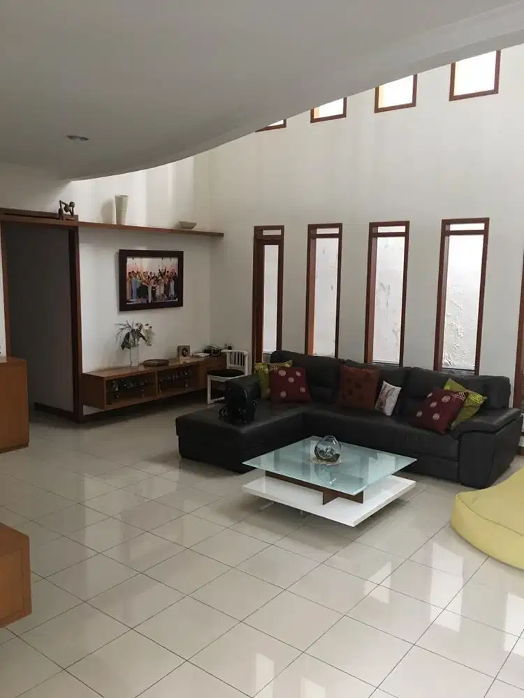 Rumah Nyaman Siap Huni di Setraduta