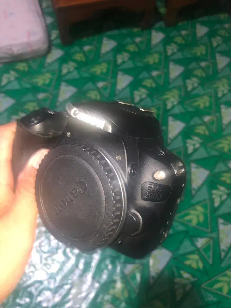 Canon EOS 200D B.O