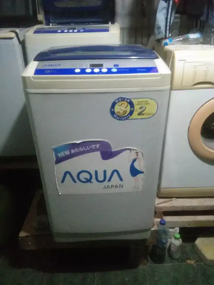 Mesin cuci Aqua top loading 8 kg normal poll