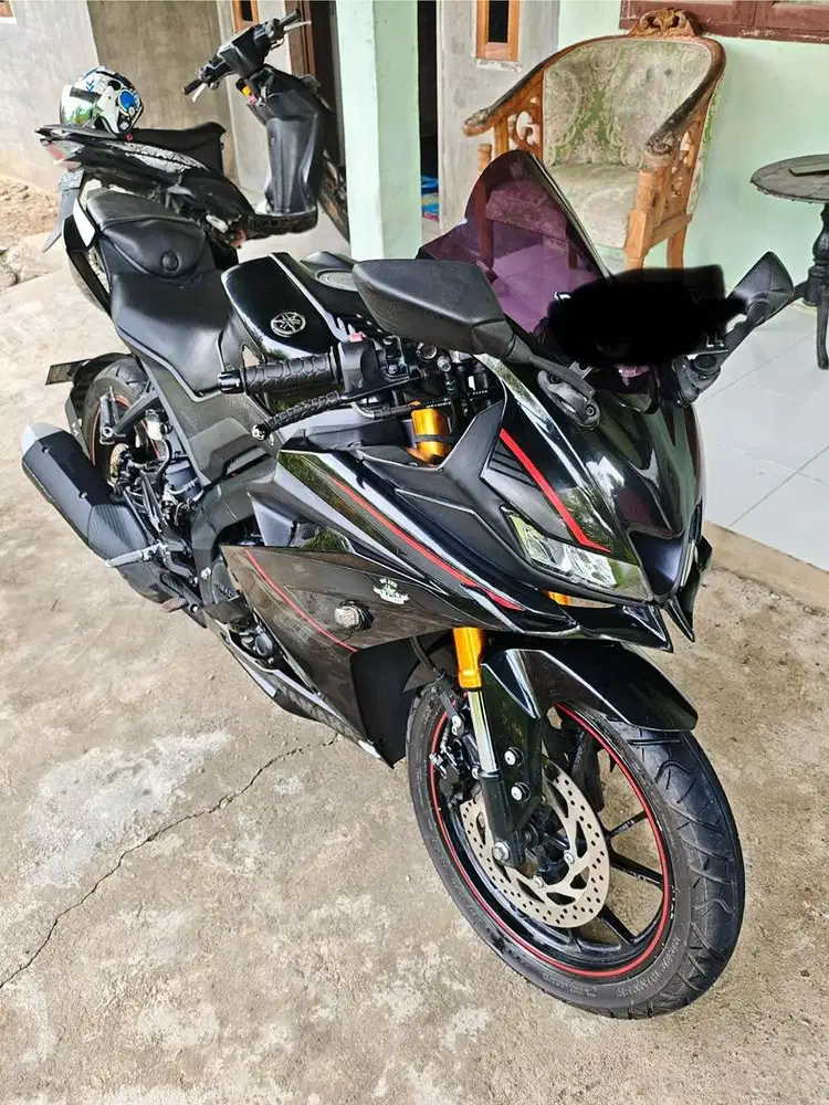 Di Jual Yamaha R15 V3 2019 Lengkap Surat Dan hidup Pemakaian Pribadi