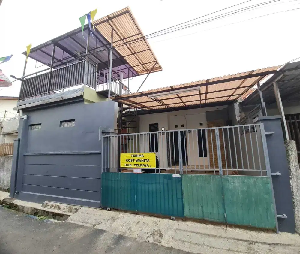 1,65 M Dijual Kostan Putri 10 kamar WC dalam dekat RS IMMANUEL KOPO