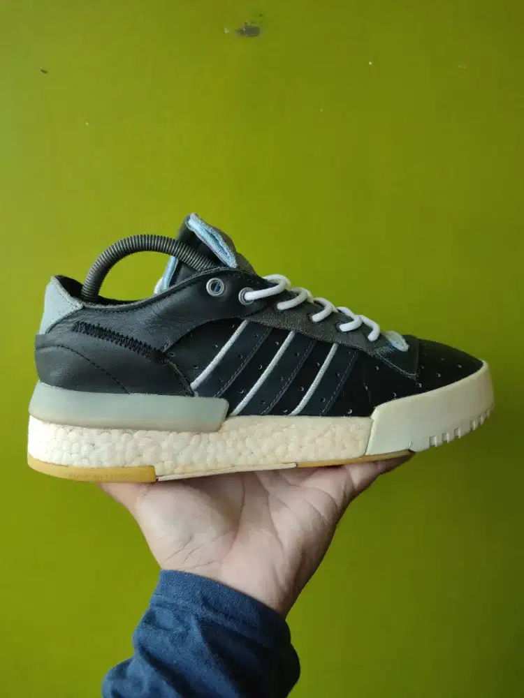 SEPATU ADIDAS ORIGINAL RIVALRY RM BLACK