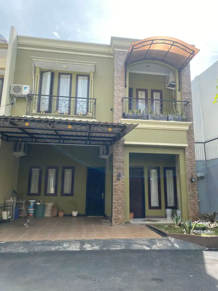 Dijual Cepat  Rumah Modern  di mahakam residence 5 Ciganjur  Jagakarsa jaksel
