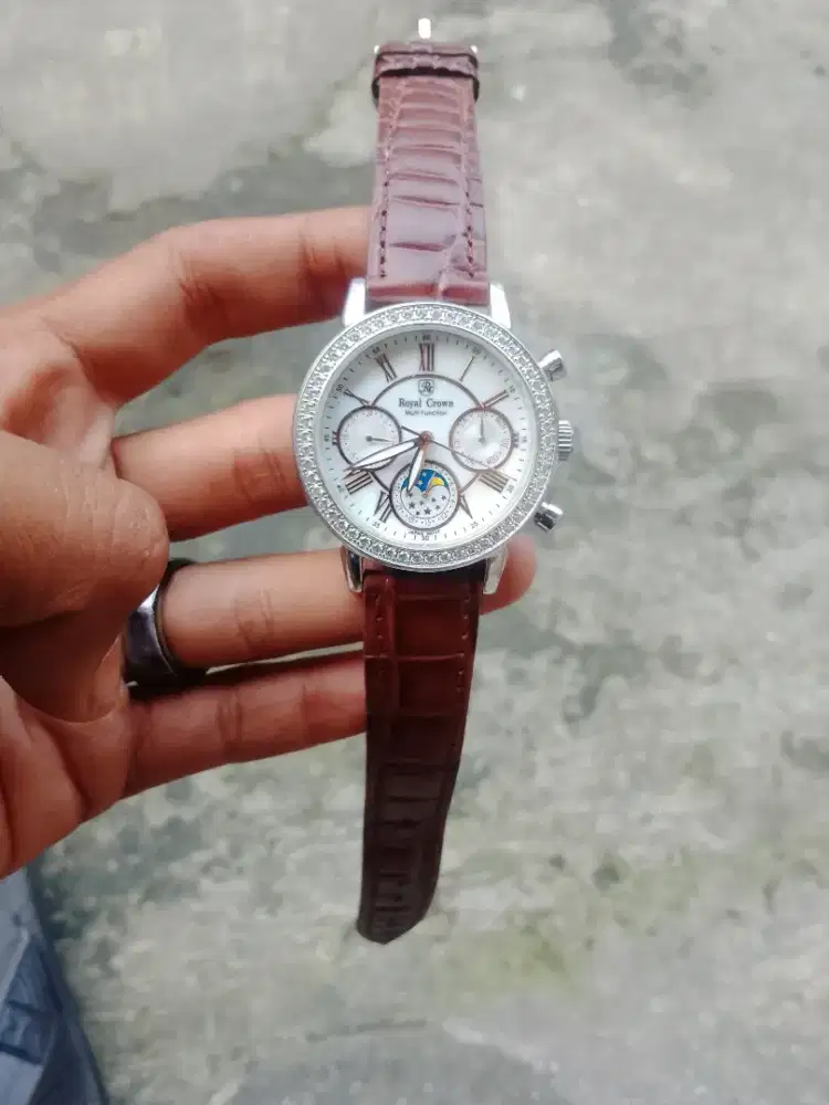 jam tangan wanita