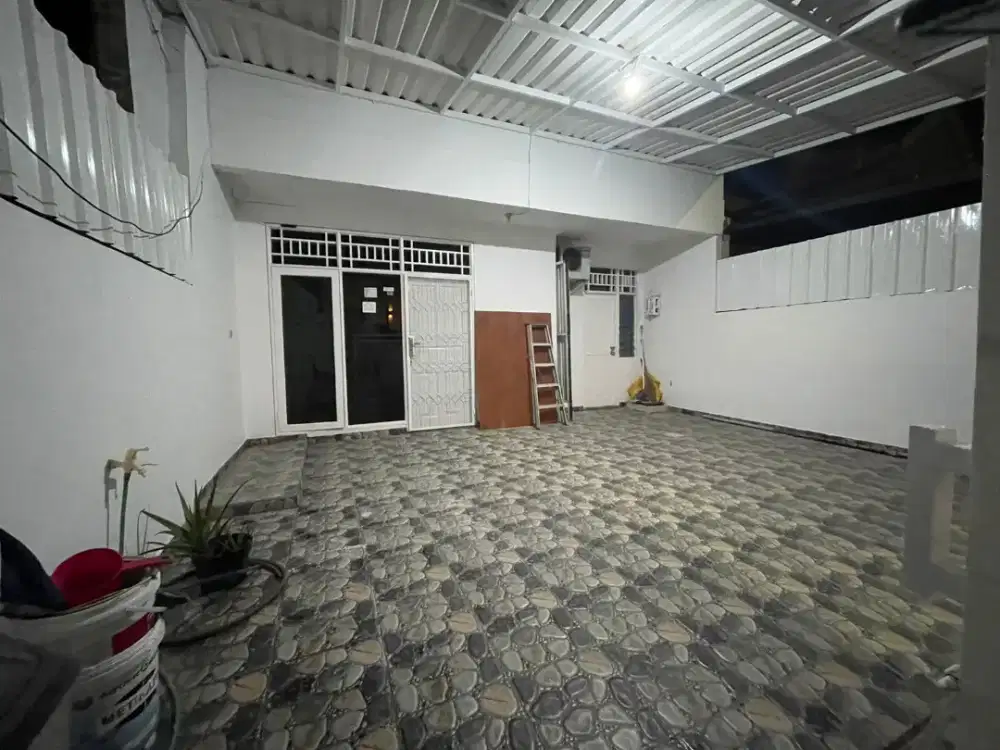 Jual Cepat Rumah 2 Lt Siap Huni
Taman Modern Cakung, Jakarta Timur