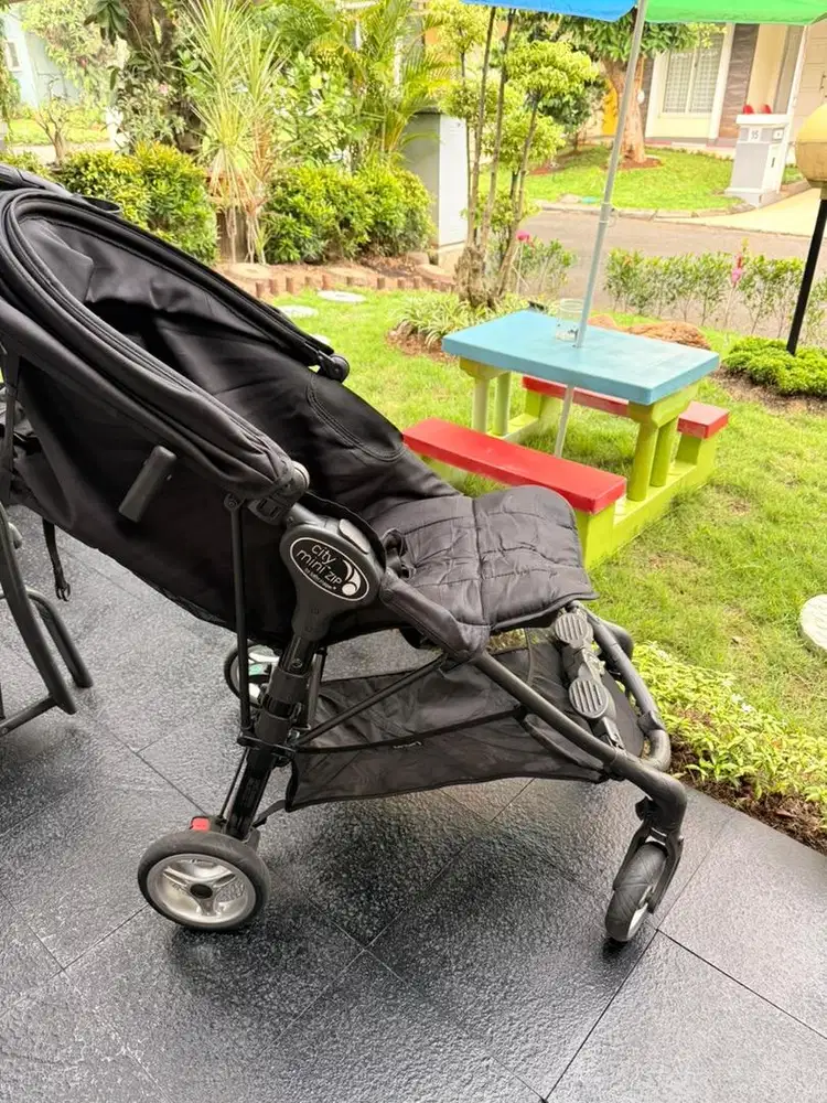 Dijual stroller baby jogger masih bagus 95%