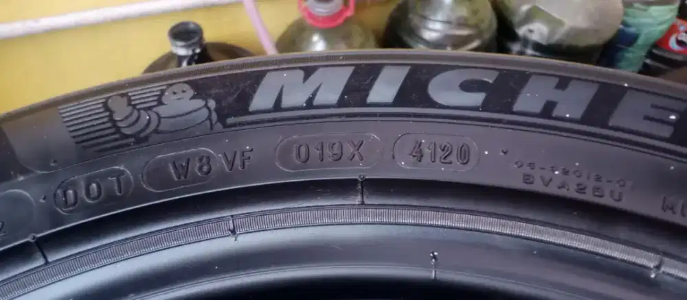 Ban Michelin Ring 18 R18 255 50