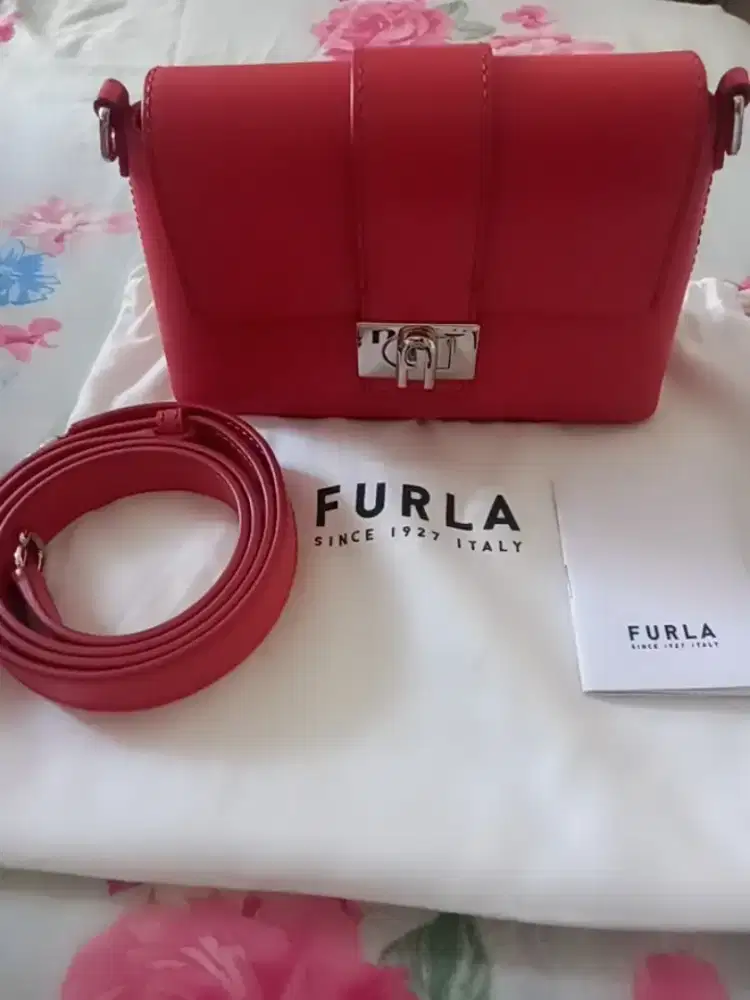 Jual tas merk furla