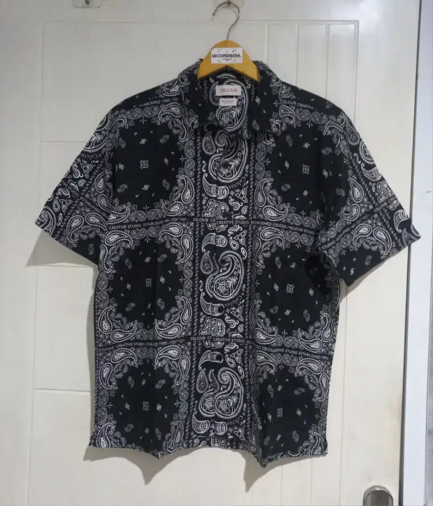 Celcius kemeja bandana M original